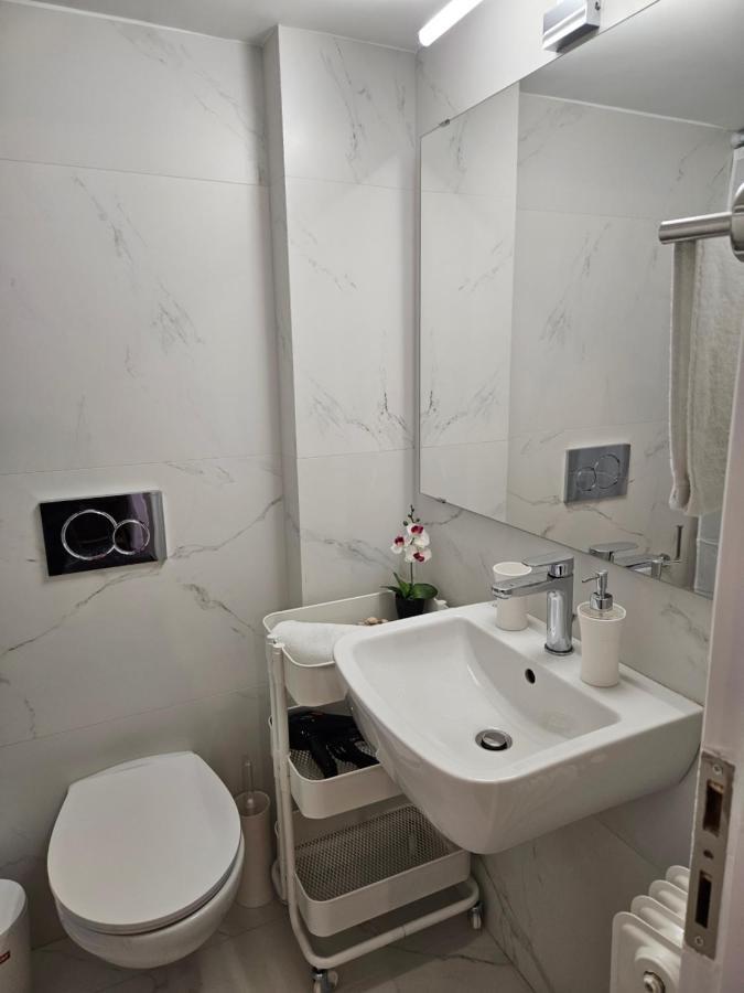 F23 Apartment Атина Екстериор снимка
