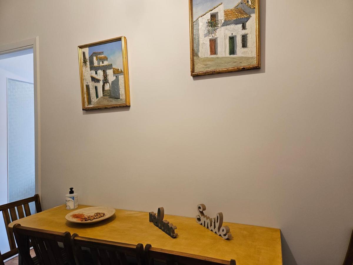 F23 Apartment Атина Екстериор снимка