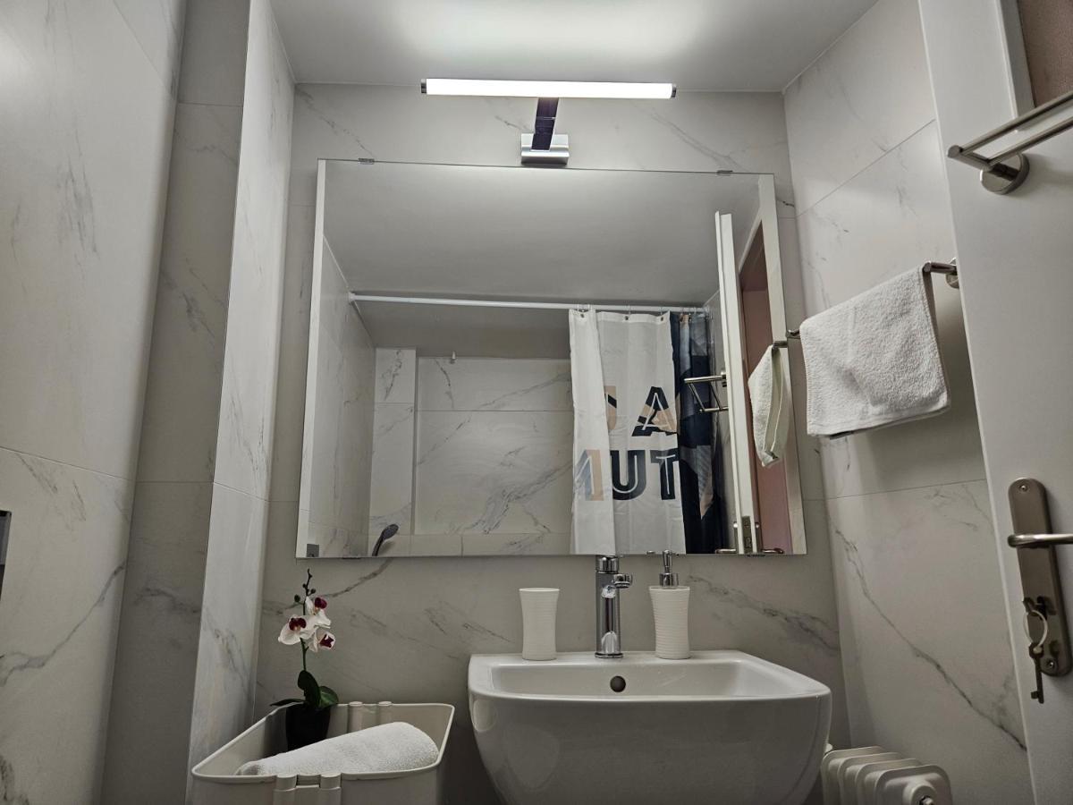 F23 Apartment Атина Екстериор снимка